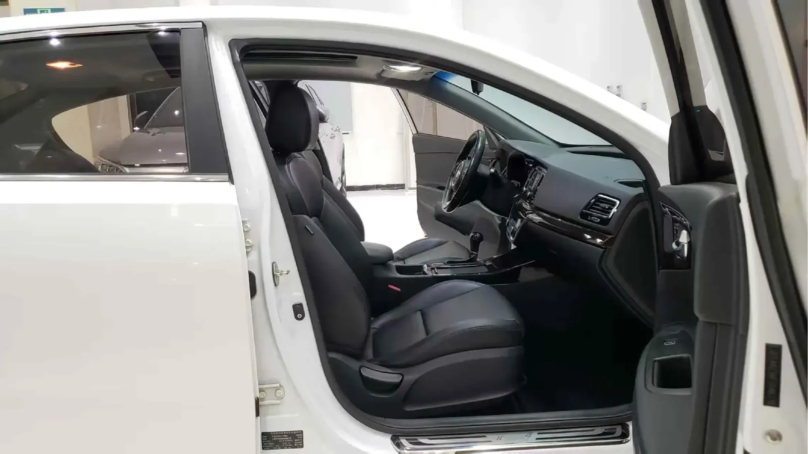 2014 Kia K4 1.8L 143HP L4 6AT,autocango,china used car exporter,china ev exporter,chinese used car exporter,chinese used ev exporter