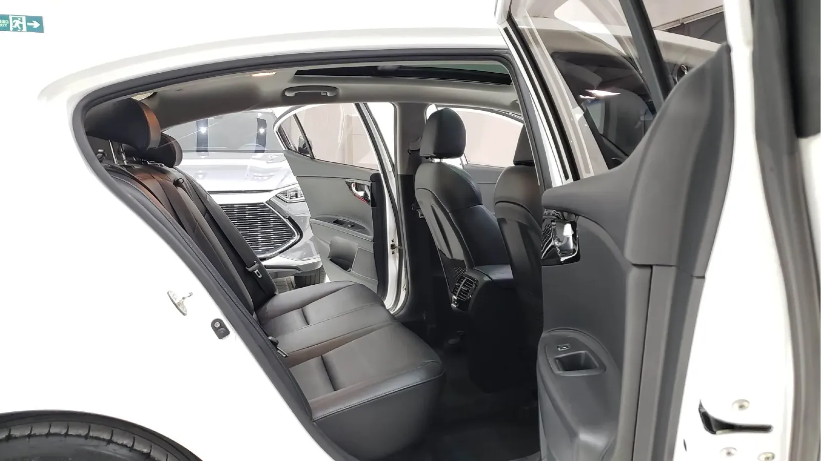 2014 Kia K4 1.8L 143HP L4 6AT,autocango,china used car exporter,china ev exporter,chinese used car exporter,chinese used ev exporter