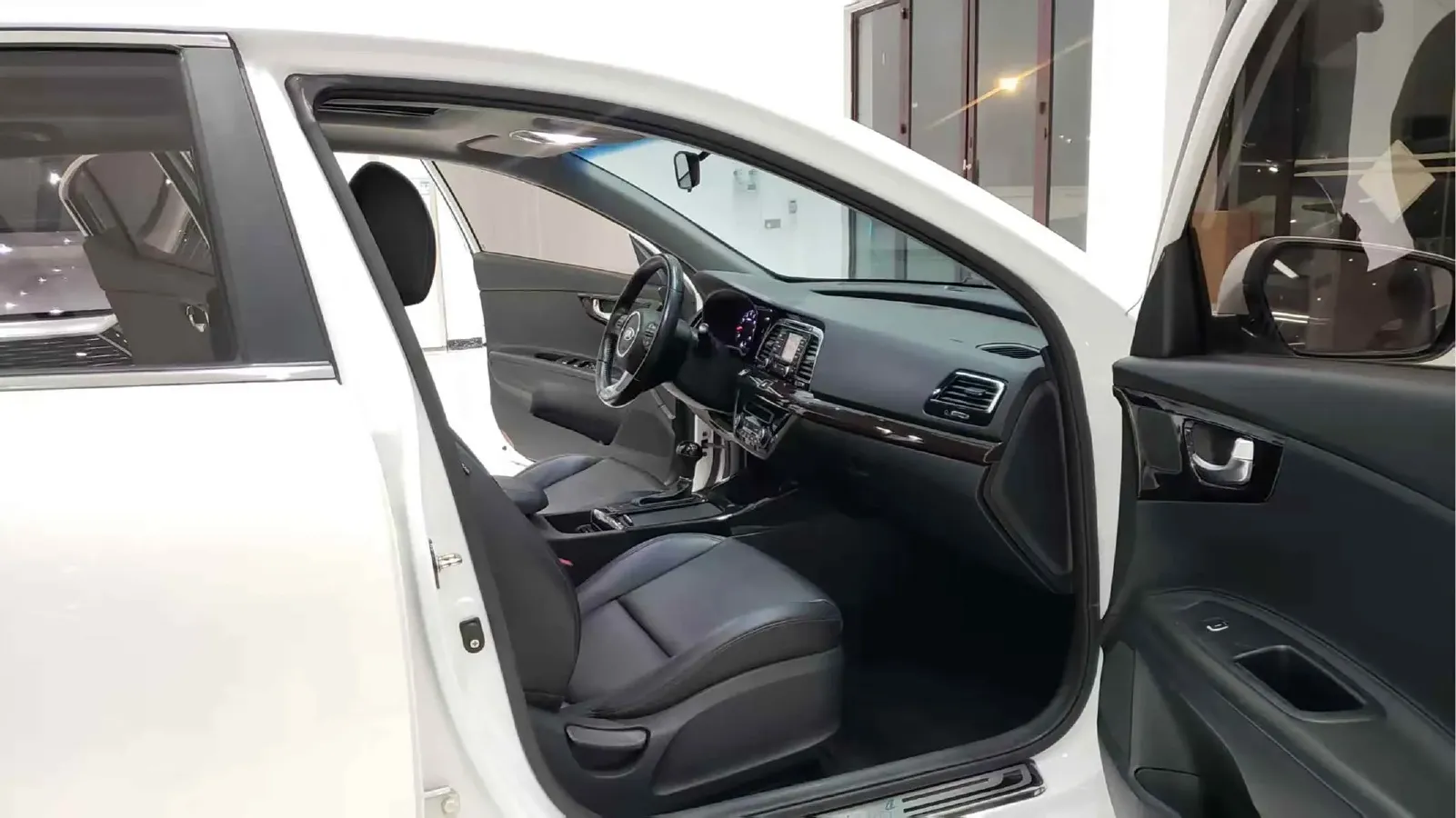 2014 Kia K4 1.8L 143HP L4 6AT,autocango,china used car exporter,china ev exporter,chinese used car exporter,chinese used ev exporter