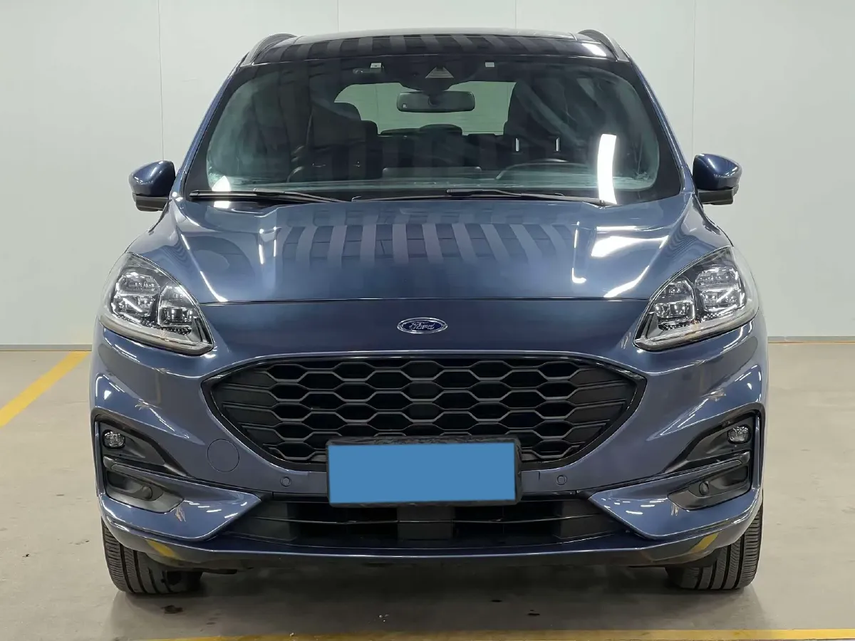 2020 Ford Escape 2.0T 248HP L4 8AT,autocango,china used car exporter,china ev exporter,chinese used car exporter,chinese used ev exporter