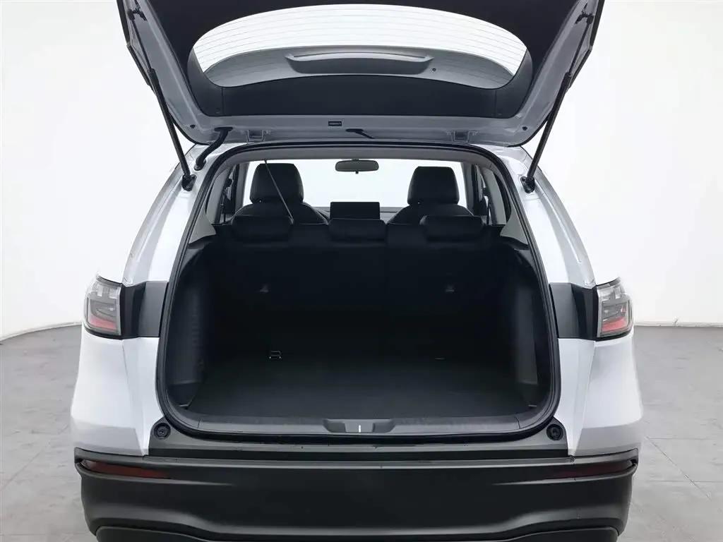 2023 Honda HR-V 2.0L 143HP L4 E-CVT Hybrid,autocango,china used car exporter,china ev exporter,chinese used car exporter,chinese used ev exporter