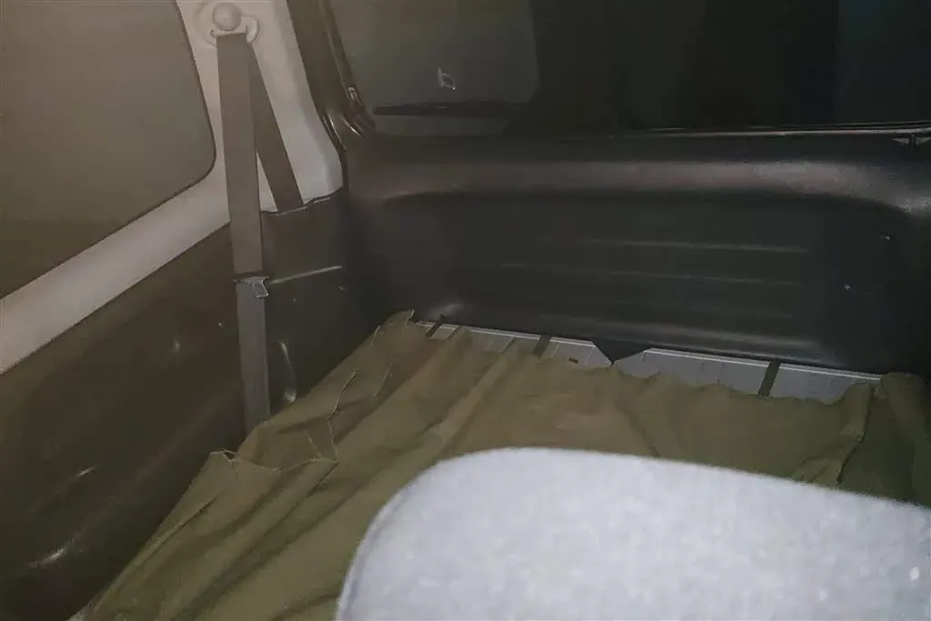 2015 Suzuki Jimny 1.3L 85HP L4 5MT,autocango,china used car exporter,china ev exporter,chinese used car exporter,chinese used ev exporter