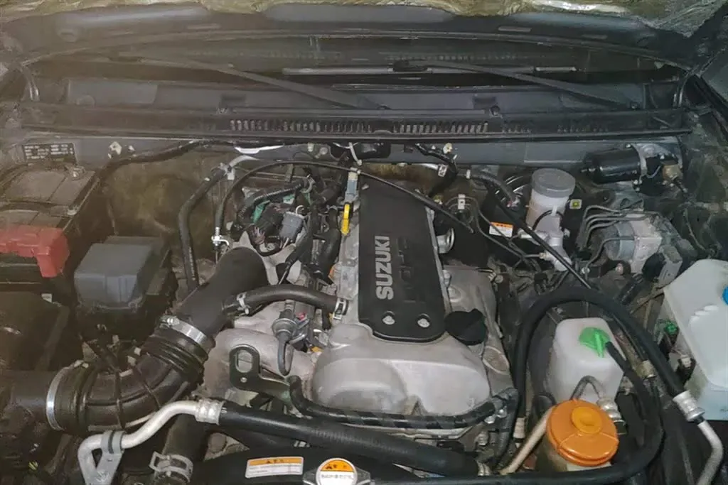 2015 Suzuki Jimny 1.3L 85HP L4 5MT,autocango,china used car exporter,china ev exporter,chinese used car exporter,chinese used ev exporter