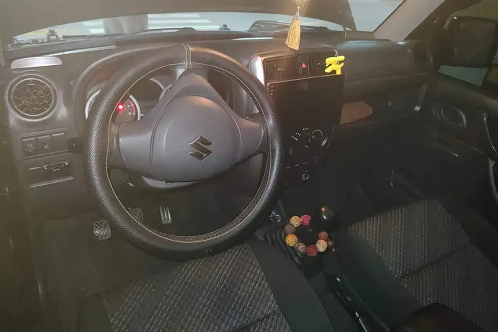 2015 Suzuki Jimny 1.3L 85HP L4 5MT,autocango,china used car exporter,china ev exporter,chinese used car exporter,chinese used ev exporter