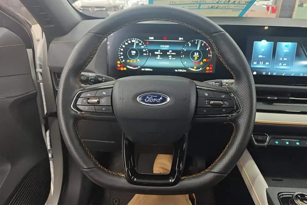 2023 Ford Equator Sport 1.5T 170HP L4 7DCT,autocango,china used car exporter,china ev exporter,chinese used car exporter,chinese used ev exporter
