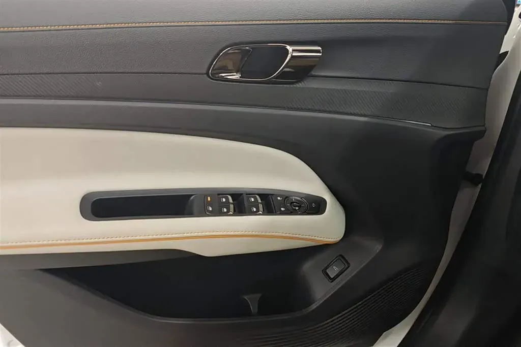 2023 Ford Equator Sport 1.5T 170HP L4 7DCT,autocango,china used car exporter,china ev exporter,chinese used car exporter,chinese used ev exporter