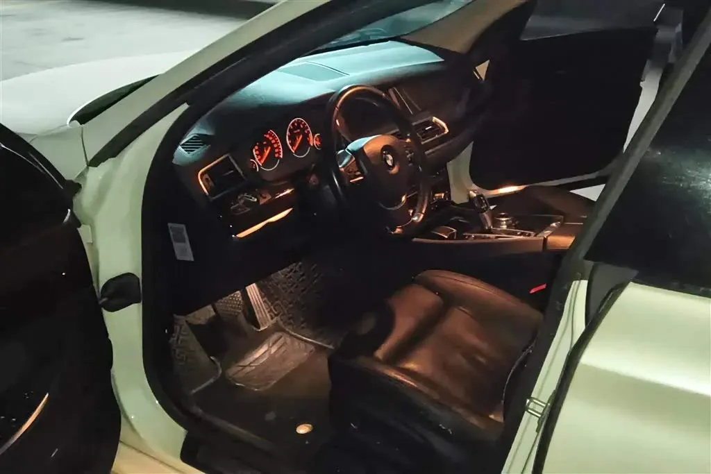 2014 BMW 5 Series GT 2.0T 245HP L4 8AT,autocango,china used car exporter,china ev exporter,chinese used car exporter,chinese used ev exporter