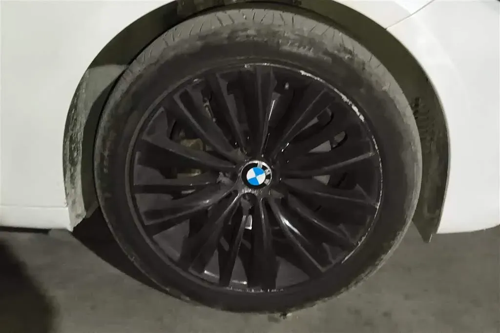 2014 BMW 5 Series GT 2.0T 245HP L4 8AT,autocango,china used car exporter,china ev exporter,chinese used car exporter,chinese used ev exporter