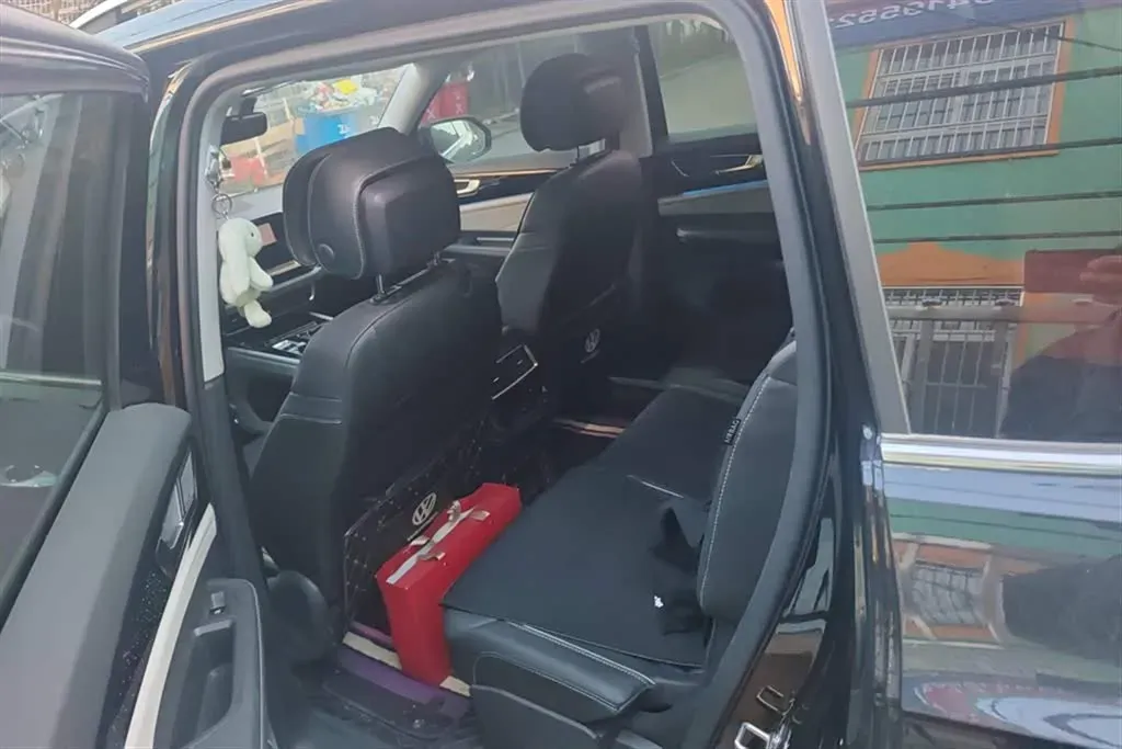 2022 Volkswagen Teramont 2.0T 220HP L4 7DCT,autocango,china used car exporter,china ev exporter,chinese used car exporter,chinese used ev exporter