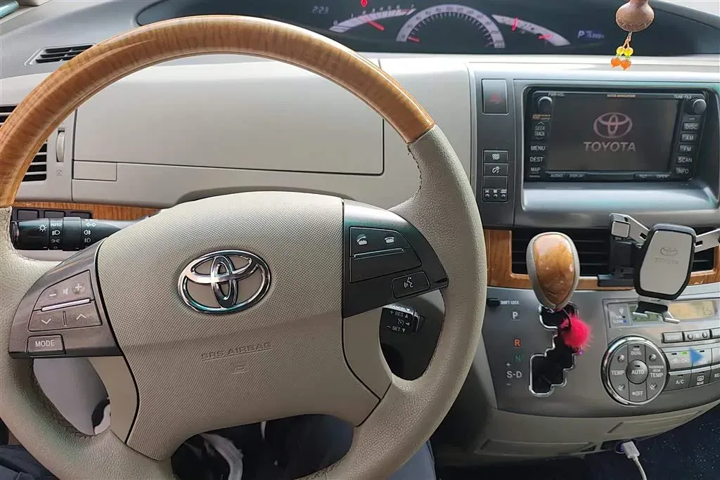 2006 Toyota Previa 2.4L 170HP L4 4AT,autocango,china used car exporter,china ev exporter,chinese used car exporter,chinese used ev exporter