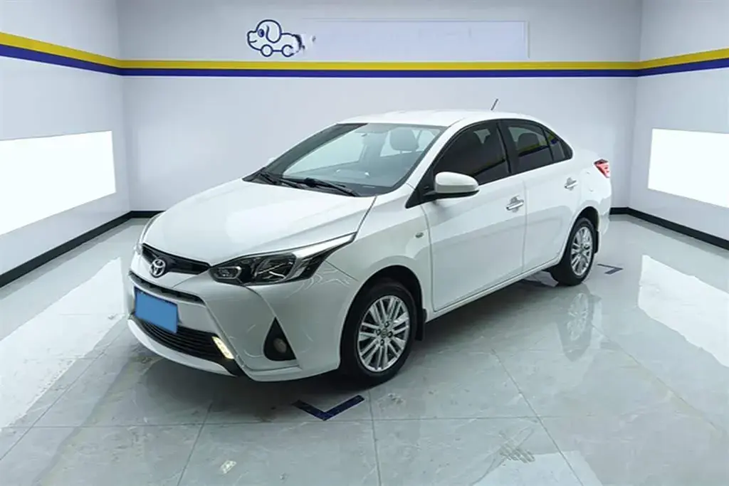 2017 Toyota Yaris L 1.5L 107HP L4 CVT