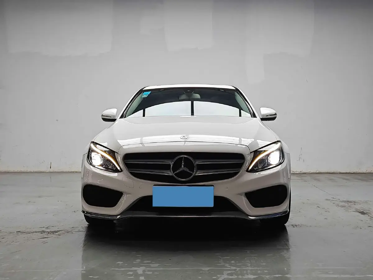 2016 Mercedes-Benz C Class 1.6T 156HP L4 7AT