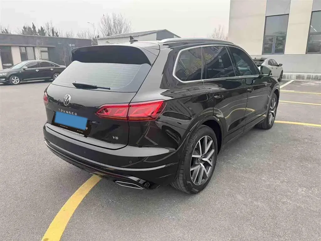 2022 Volkswagen Touareg 3.0T 340HP V6 8AT,autocango,china used car exporter,china ev exporter,chinese used car exporter,chinese used ev exporter