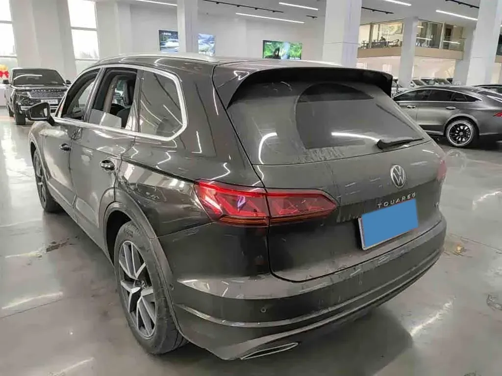 2022 Volkswagen Touareg 3.0T 340HP V6 8AT,autocango,china used car exporter,china ev exporter,chinese used car exporter,chinese used ev exporter
