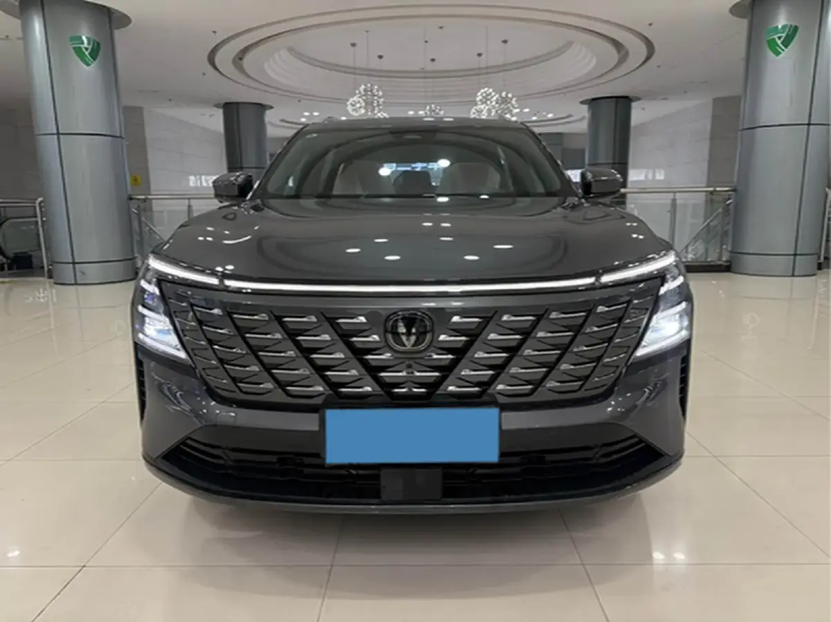 2025 ChangAn CS75 Plus 1.5T 192HP L4 8AT
