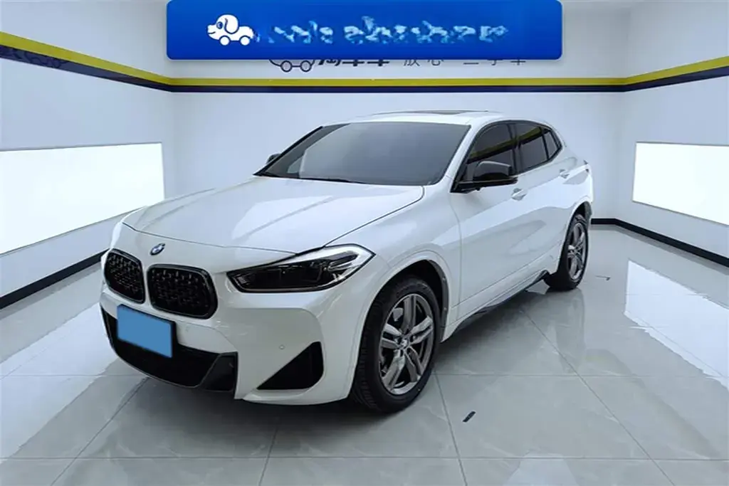 2023 BMW X2 2.0T 178HP L4 7DCT