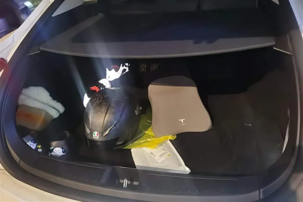 2016 Tesla Model S BEV 90KWH,autocango,china used car exporter,china ev exporter,chinese used car exporter,chinese used ev exporter