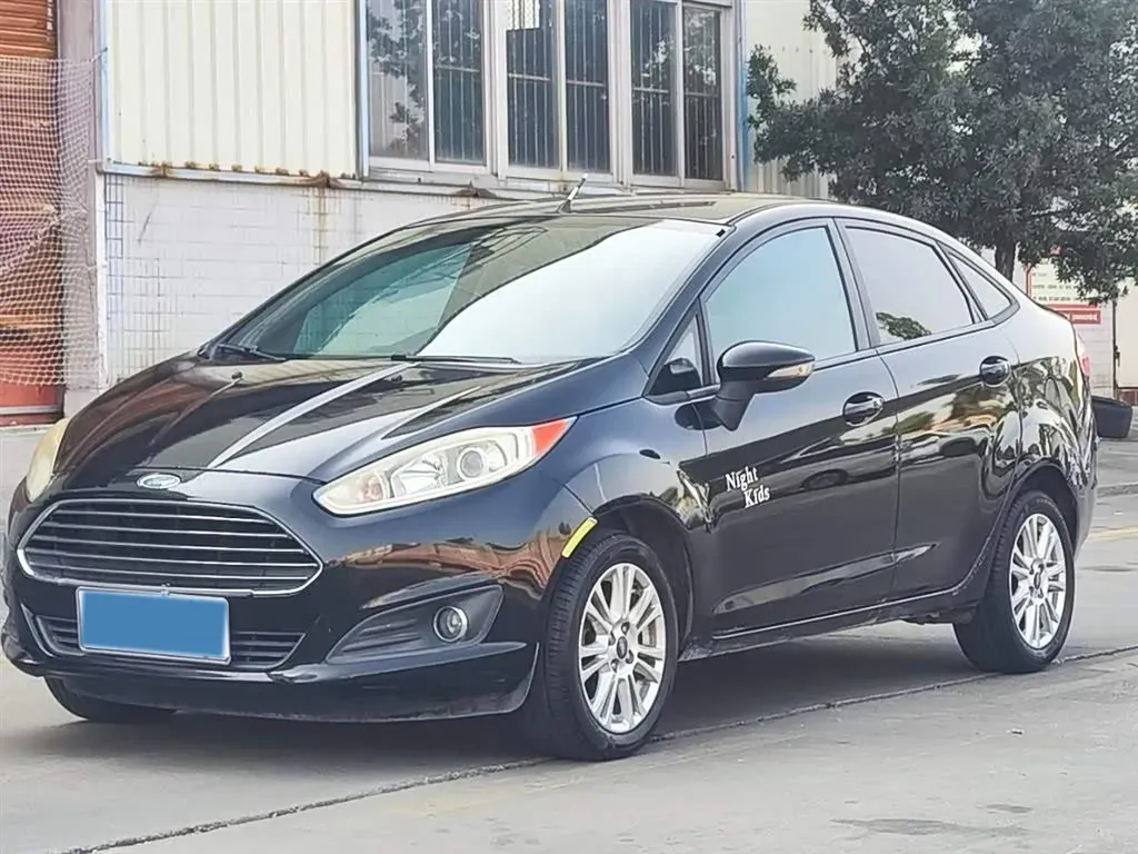 2013 Ford Fiesta 1.5L 110HP L4 6DCT,autocango,china used car exporter,china ev exporter,chinese used car exporter,chinese used ev exporter