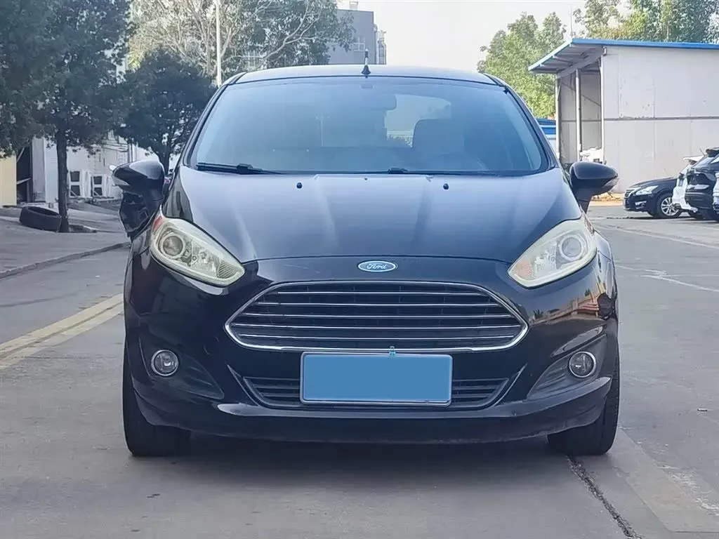 2013 Ford Fiesta 1.5L 110HP L4 6DCT,autocango,china used car exporter,china ev exporter,chinese used car exporter,chinese used ev exporter