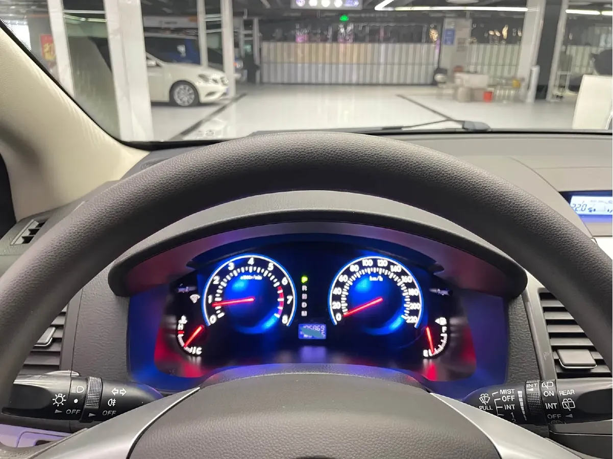 2015 Mazda 8 2.5L 163HP L4 5AT,autocango,china used car exporter,china ev exporter,chinese used car exporter,chinese used ev exporter