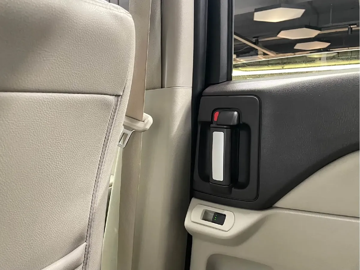 2015 Mazda 8 2.5L 163HP L4 5AT,autocango,china used car exporter,china ev exporter,chinese used car exporter,chinese used ev exporter