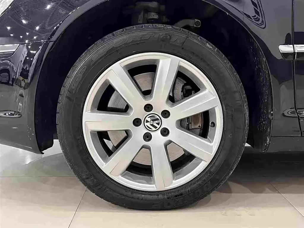 2015 Volkswagen Pheaton 3.0L 250HP V6 6AT,autocango,china used car exporter,china ev exporter,chinese used car exporter,chinese used ev exporter