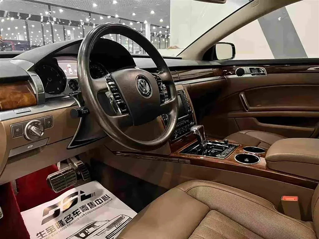 2015 Volkswagen Pheaton 3.0L 250HP V6 6AT,autocango,china used car exporter,china ev exporter,chinese used car exporter,chinese used ev exporter