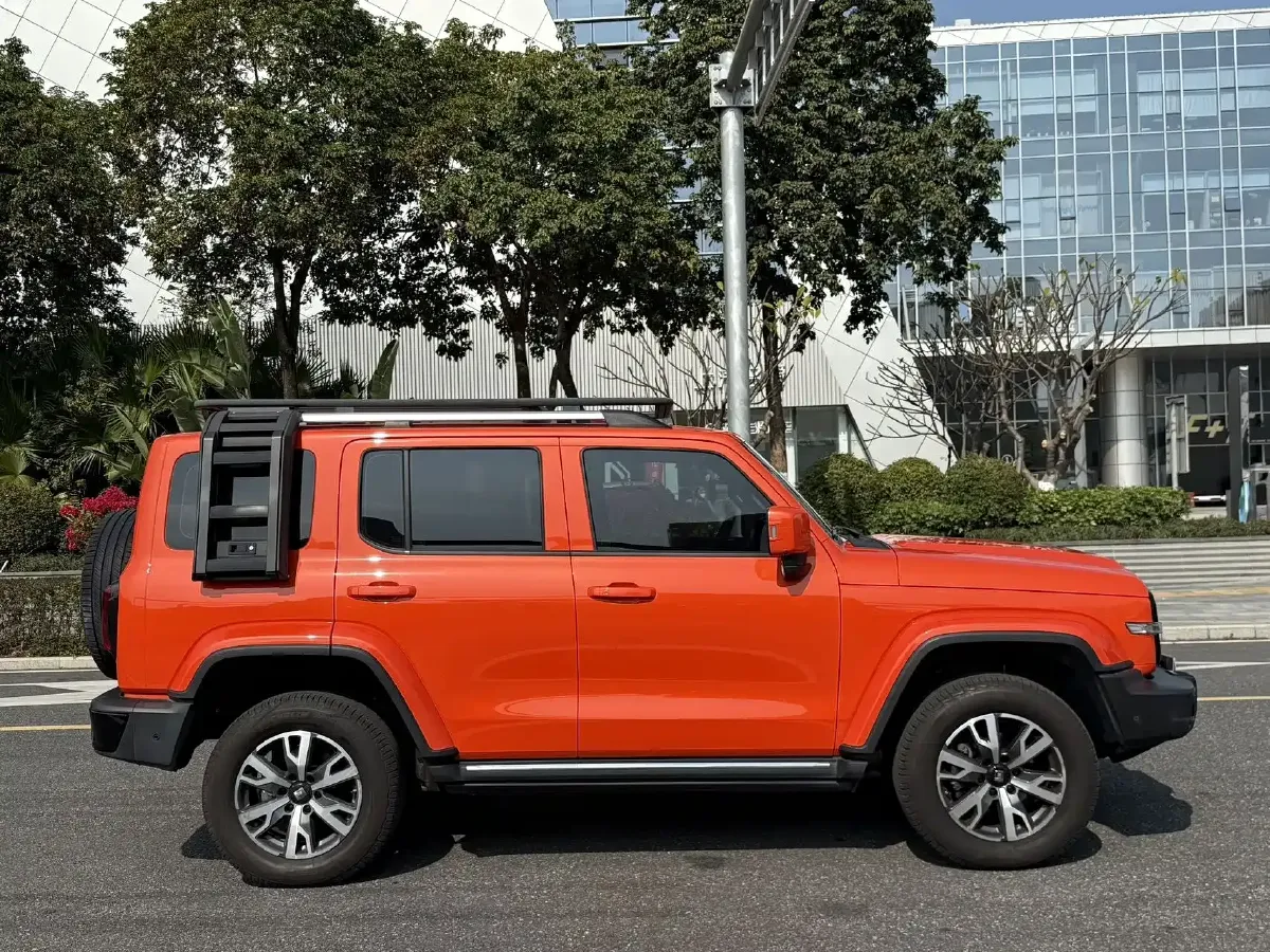 2024 Tank 300 2.0T 252HP L4 9AT,autocango,china used car exporter,china ev exporter,chinese used car exporter,chinese used ev exporter