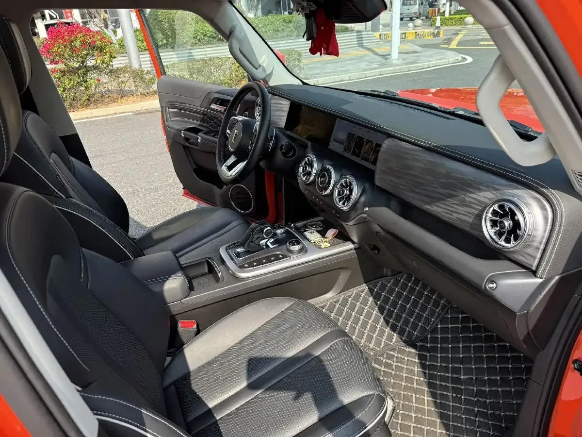 2024 Tank 300 2.0T 252HP L4 9AT,autocango,china used car exporter,china ev exporter,chinese used car exporter,chinese used ev exporter