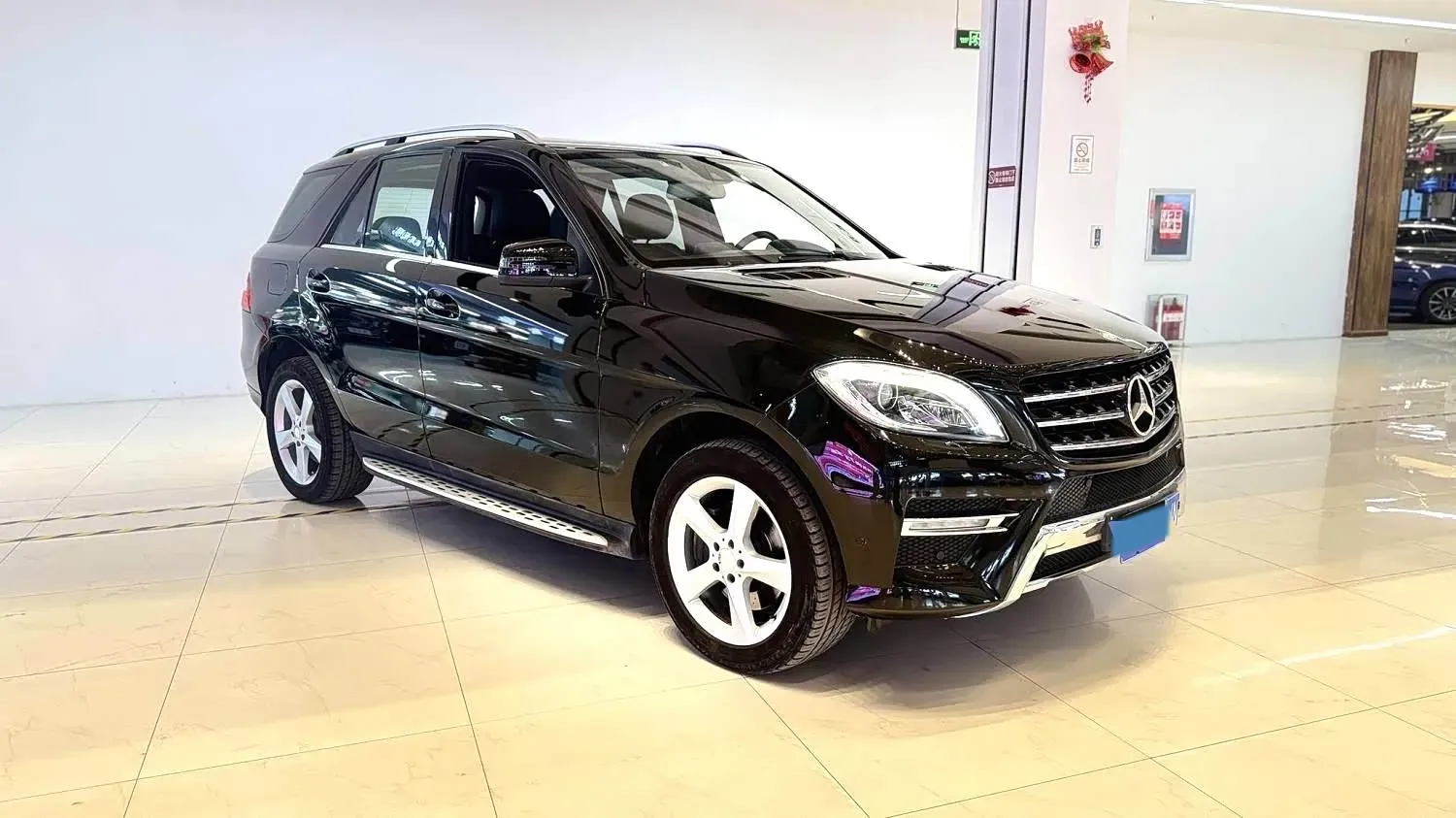 2013 Mercedes-Benz SL Class 3.5L 306HP V6 7AT,autocango,china used car exporter,china ev exporter,chinese used car exporter,chinese used ev exporter