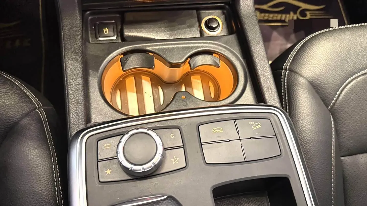 2013 Mercedes-Benz SL Class 3.5L 306HP V6 7AT,autocango,china used car exporter,china ev exporter,chinese used car exporter,chinese used ev exporter