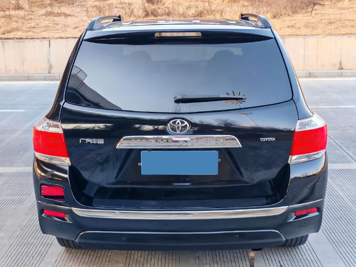 2013 Toyota Highlander 2.7L 188HP L4 6AT,autocango,china used car exporter,china ev exporter,chinese used car exporter,chinese used ev exporter