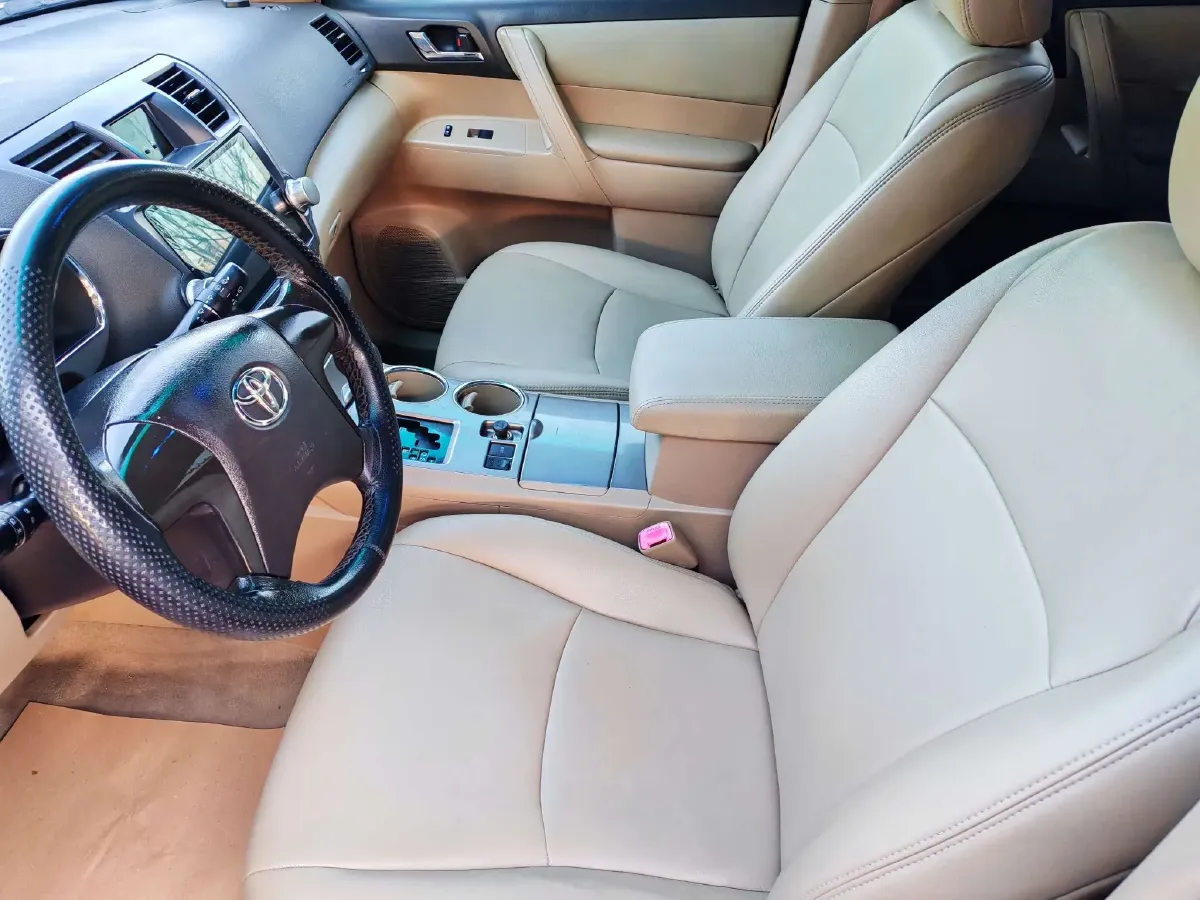 2013 Toyota Highlander 2.7L 188HP L4 6AT,autocango,china used car exporter,china ev exporter,chinese used car exporter,chinese used ev exporter