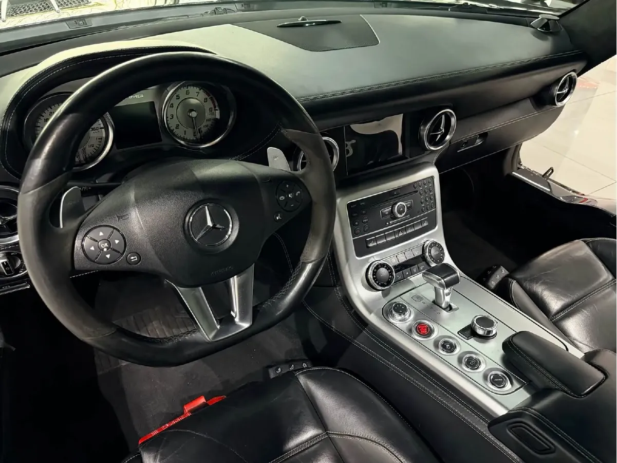 2011 Mercedes-Benz SLS AMG 6.2L 571HP V8 7DCT,autocango,china used car exporter,china ev exporter,chinese used car exporter,chinese used ev exporter