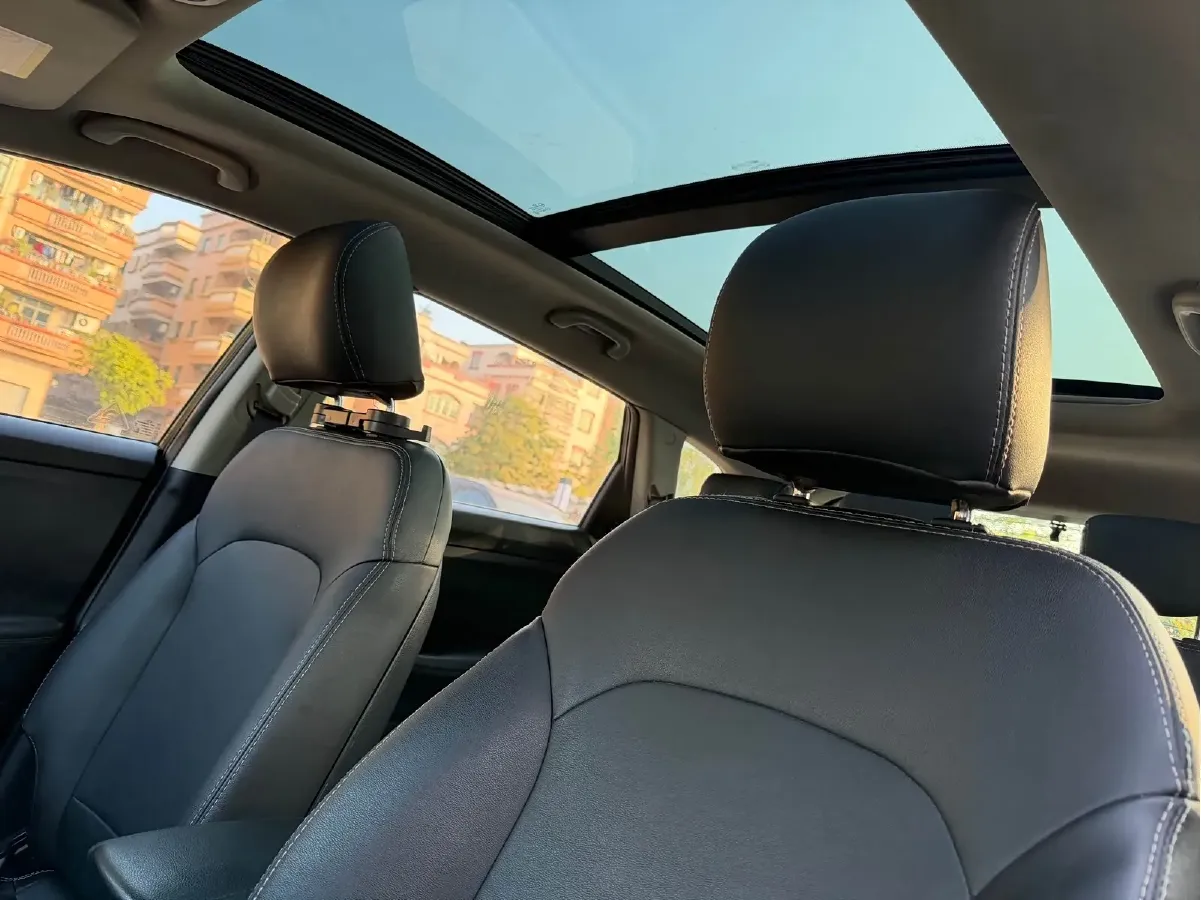 2013 Kia Carens 2.0L 152HP L4 6AT,autocango,china used car exporter,china ev exporter,chinese used car exporter,chinese used ev exporter