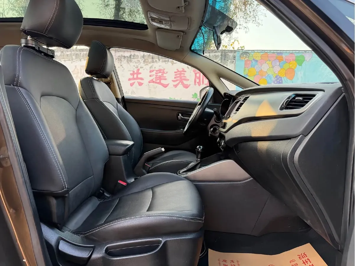 2013 Kia Carens 2.0L 152HP L4 6AT,autocango,china used car exporter,china ev exporter,chinese used car exporter,chinese used ev exporter