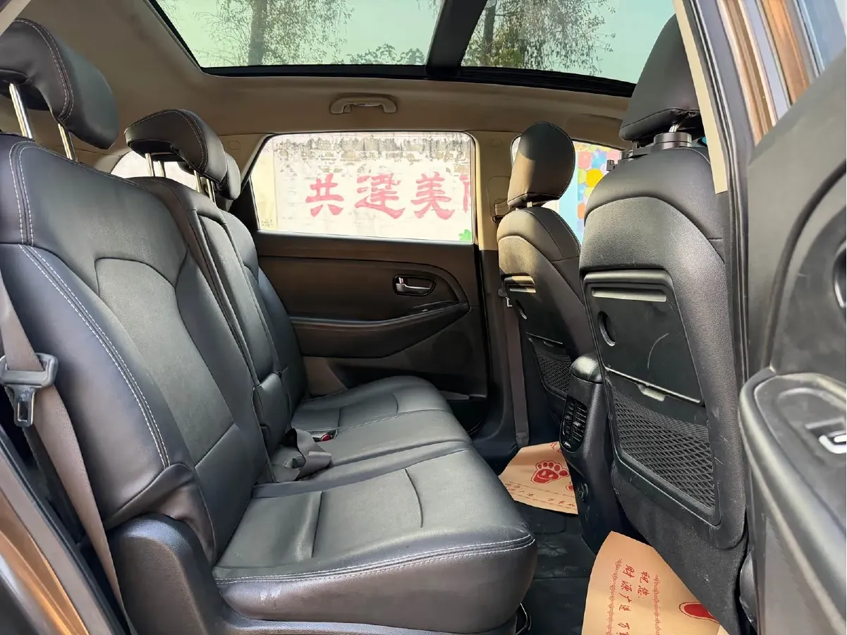 2013 Kia Carens 2.0L 152HP L4 6AT,autocango,china used car exporter,china ev exporter,chinese used car exporter,chinese used ev exporter