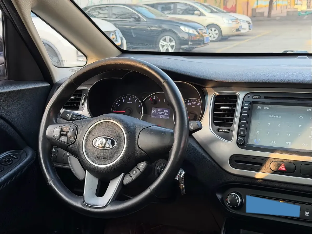 2013 Kia Carens 2.0L 152HP L4 6AT,autocango,china used car exporter,china ev exporter,chinese used car exporter,chinese used ev exporter