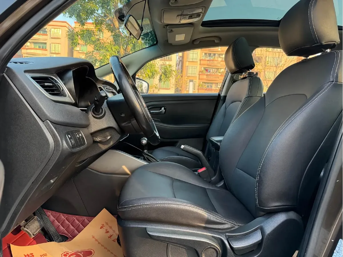 2013 Kia Carens 2.0L 152HP L4 6AT,autocango,china used car exporter,china ev exporter,chinese used car exporter,chinese used ev exporter