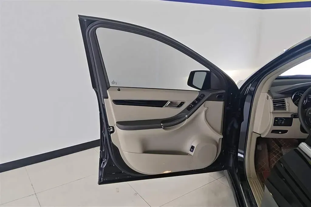 2017 Mercedes-Benz R Class 3.0T 272HP V6 7AT,autocango,china used car exporter,china ev exporter,chinese used car exporter,chinese used ev exporter