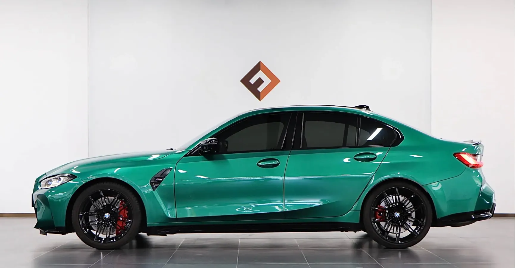 2021 BMW M3 3.0T 510HP L6 8AT,autocango,china used car exporter,china ev exporter,chinese used car exporter,chinese used ev exporter