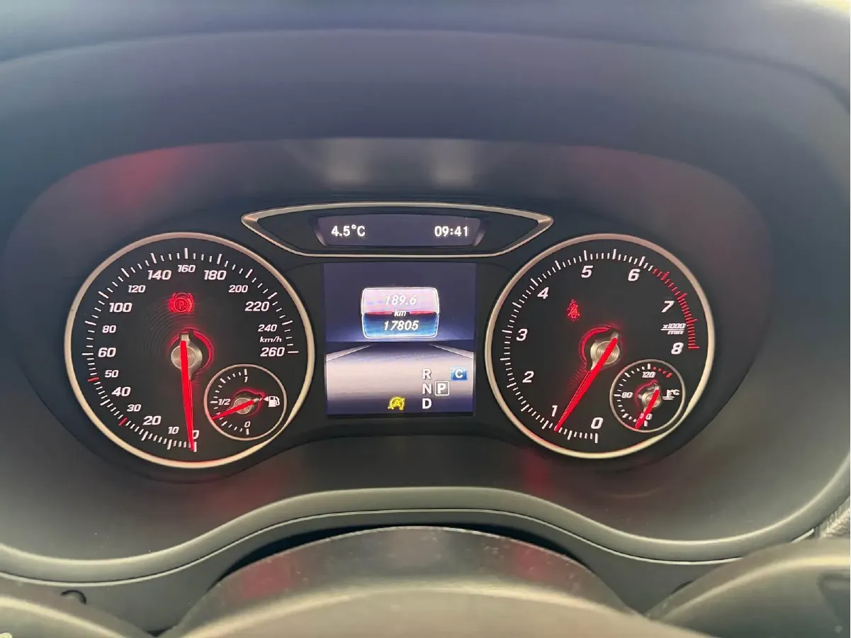 2018 Mercedes-Benz B Class 1.6T 156HP L4 7DCT,autocango,china used car exporter,china ev exporter,chinese used car exporter,chinese used ev exporter