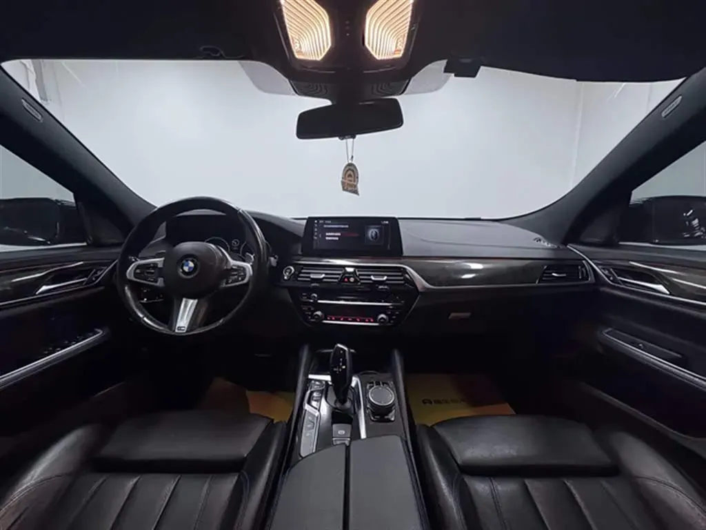 2018 BMW 6 Series GT 2.0T 258HP L4 8AT,autocango,china used car exporter,china ev exporter,chinese used car exporter,chinese used ev exporter