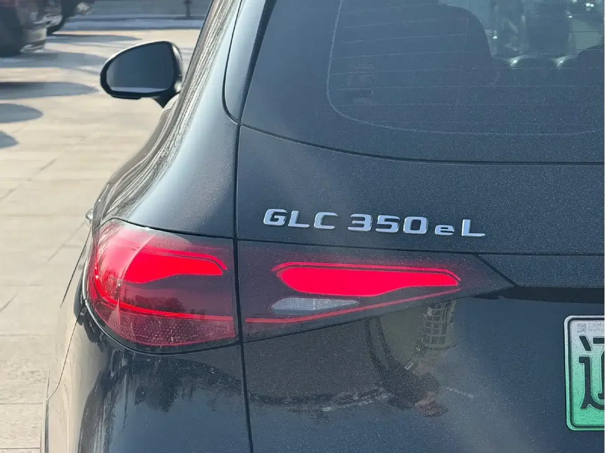 2025 Mercedes-Benz GLC Class 2.0T 204HP L4 9AT PHEV 30.9KWH,autocango,china used car exporter,china ev exporter,chinese used car exporter,chinese used ev exporter