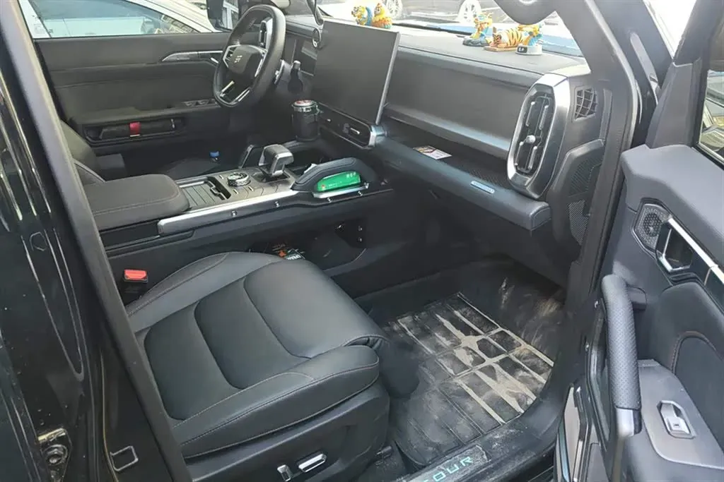 2024 Jetour Traveller 2.0T 254HP L4 7DCT,autocango,china used car exporter,china ev exporter,chinese used car exporter,chinese used ev exporter