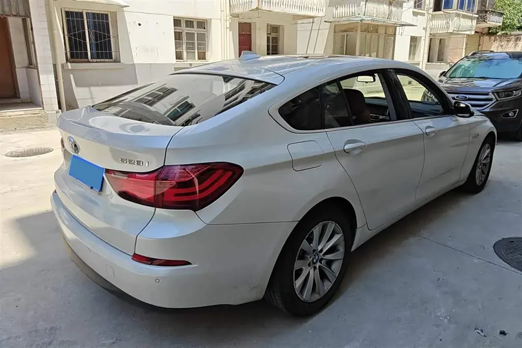 2014 BMW 5 Series GT 2.0T 245HP L4 8AT,autocango,china used car exporter,china ev exporter,chinese used car exporter,chinese used ev exporter