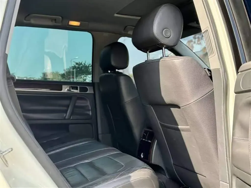 2007 Volkswagen Touareg 3.6L 280HP V6 6AT,autocango,china used car exporter,china ev exporter,chinese used car exporter,chinese used ev exporter