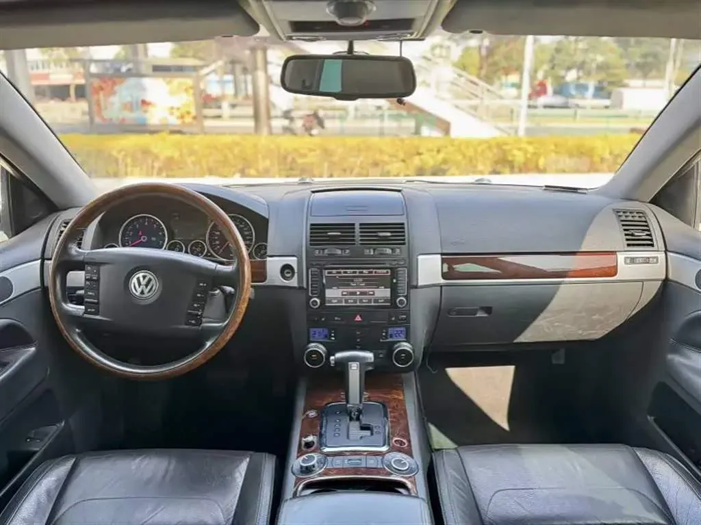 2007 Volkswagen Touareg 3.6L 280HP V6 6AT,autocango,china used car exporter,china ev exporter,chinese used car exporter,chinese used ev exporter