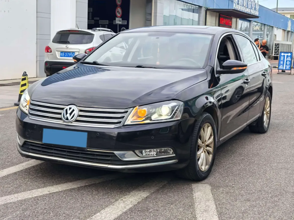 2013 Volkswagen Magotan 1.8T 160HP L4 7DCT,autocango,china used car exporter,china ev exporter,chinese used car exporter,chinese used ev exporter