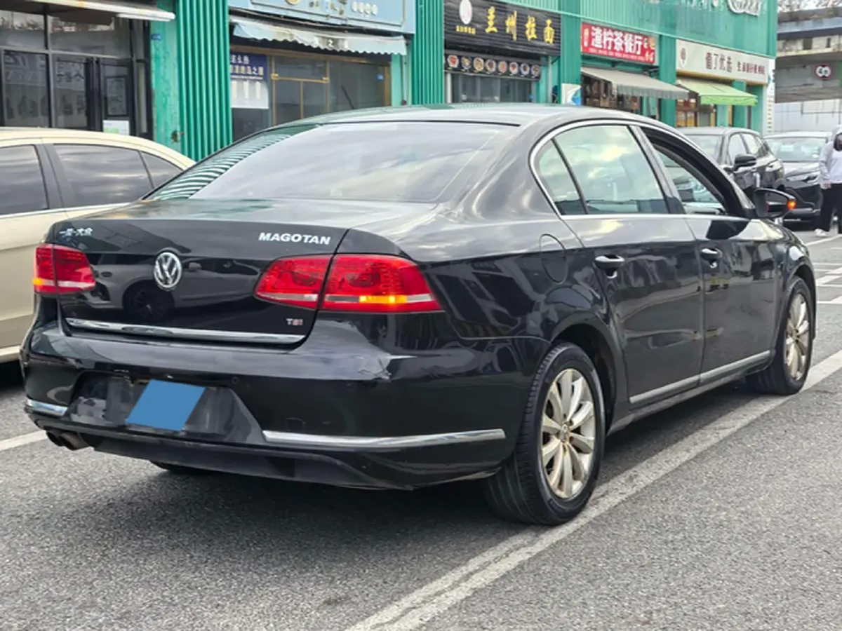 2013 Volkswagen Magotan 1.8T 160HP L4 7DCT,autocango,china used car exporter,china ev exporter,chinese used car exporter,chinese used ev exporter